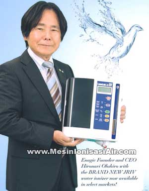 Hironari Oshiro direktur Kangen Water